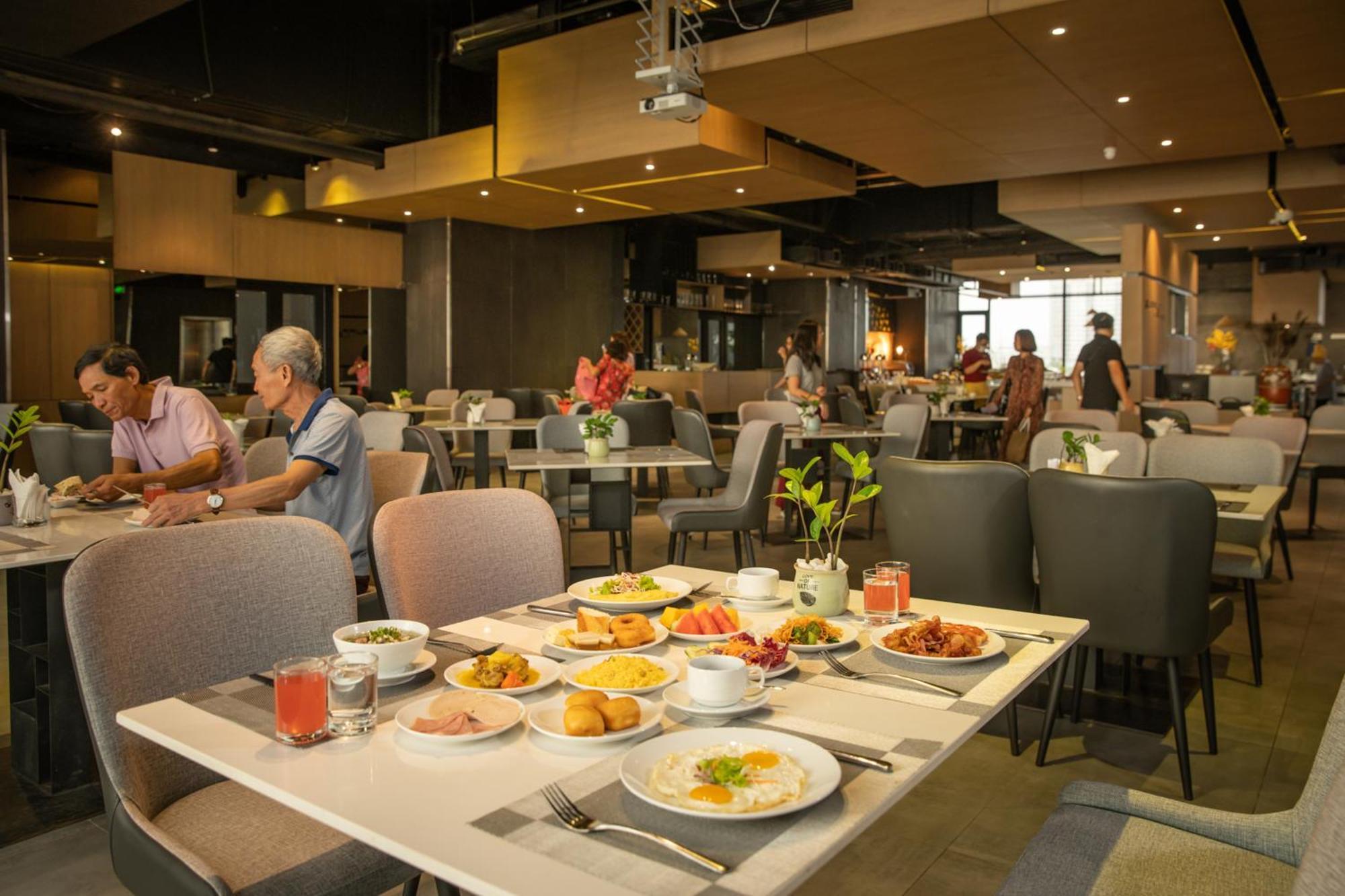 The Code Hotel & Spa Da Nang Esterno foto