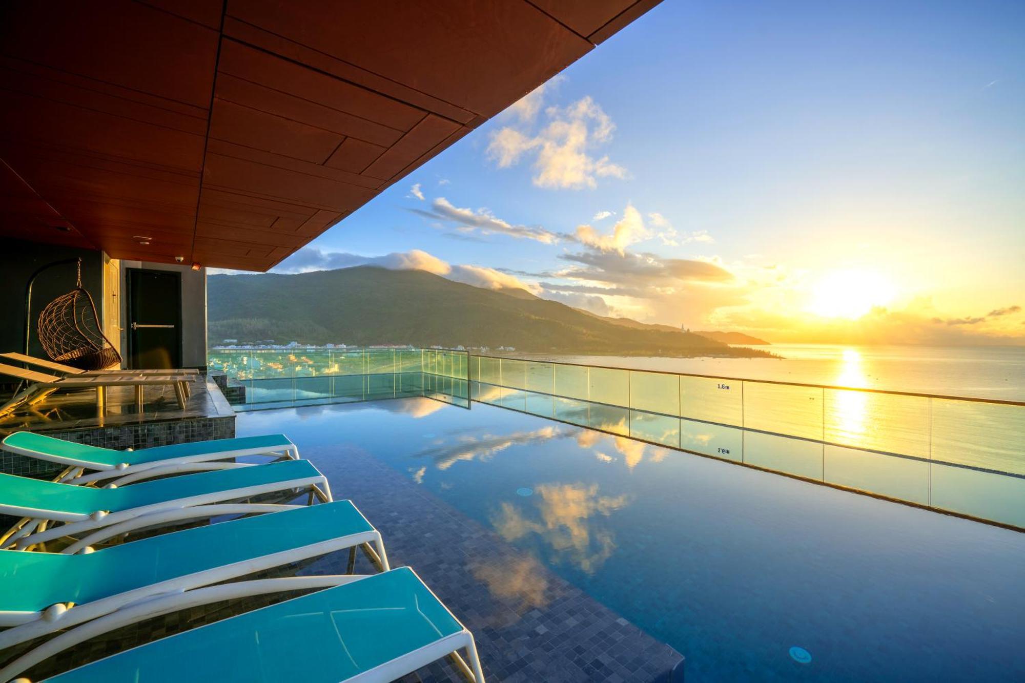 The Code Hotel & Spa Da Nang Esterno foto