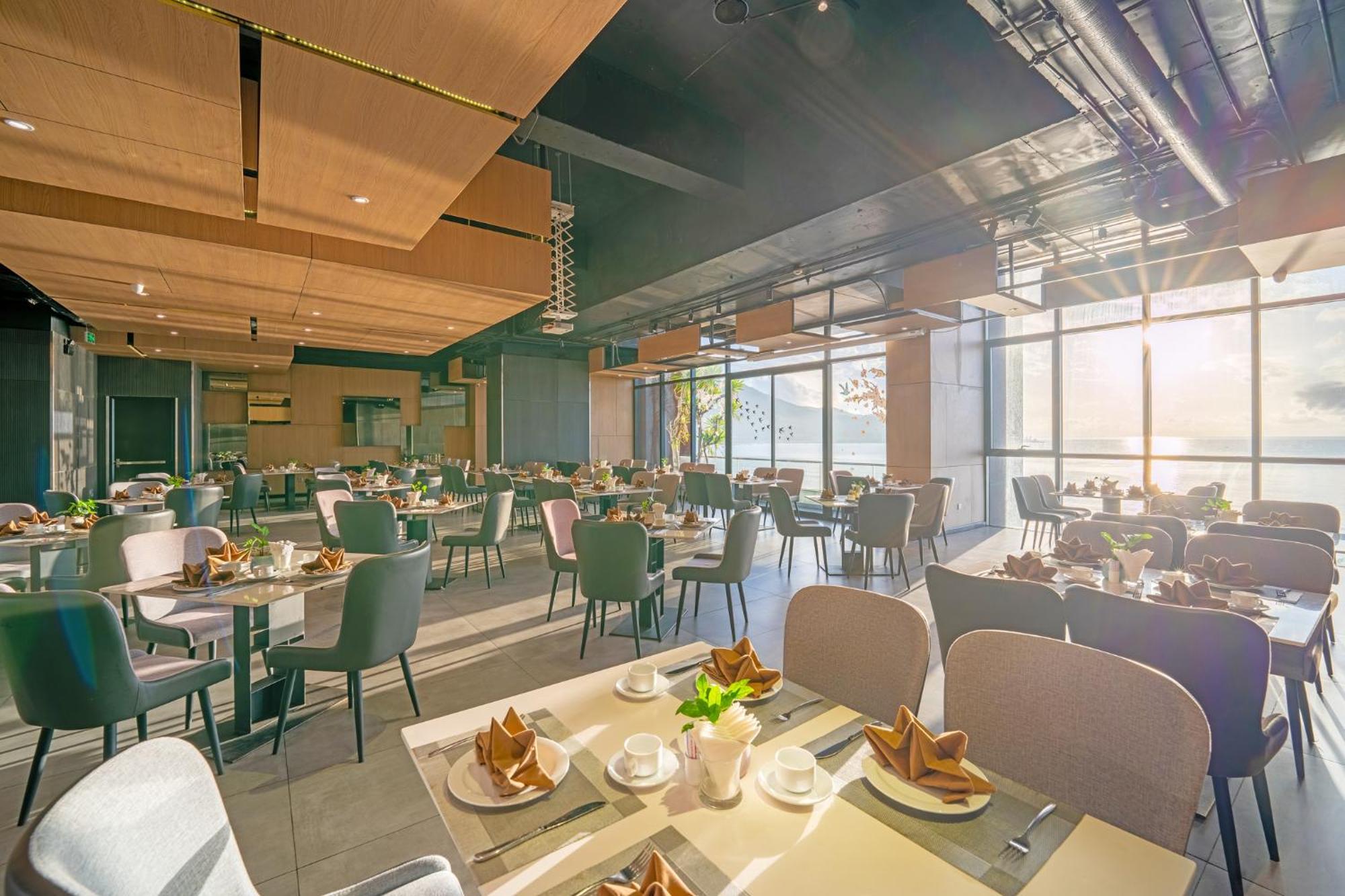 The Code Hotel & Spa Da Nang Esterno foto