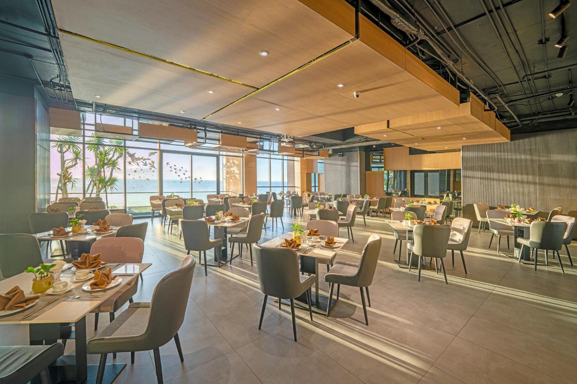 The Code Hotel & Spa Da Nang Esterno foto