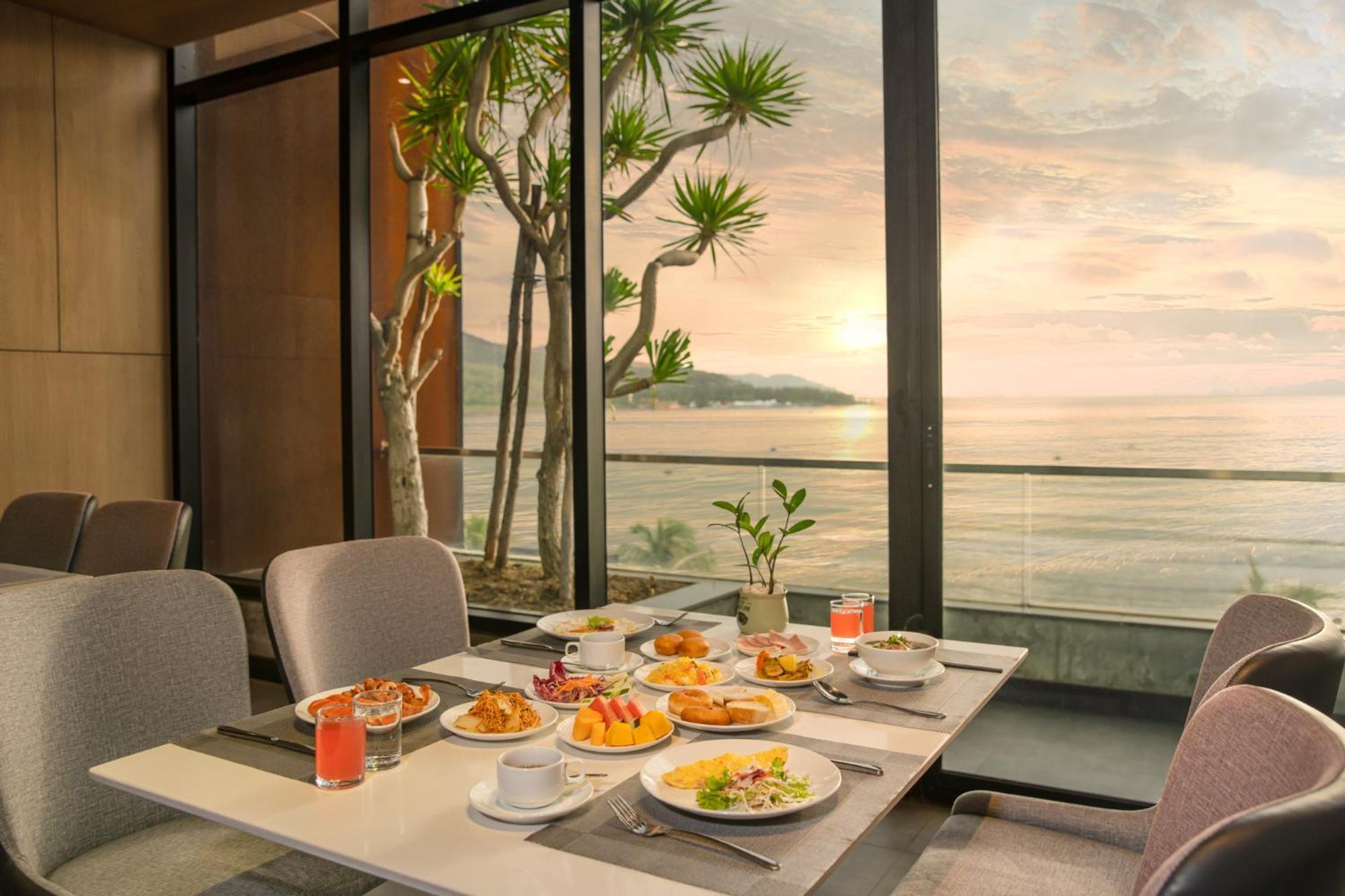 The Code Hotel & Spa Da Nang Esterno foto