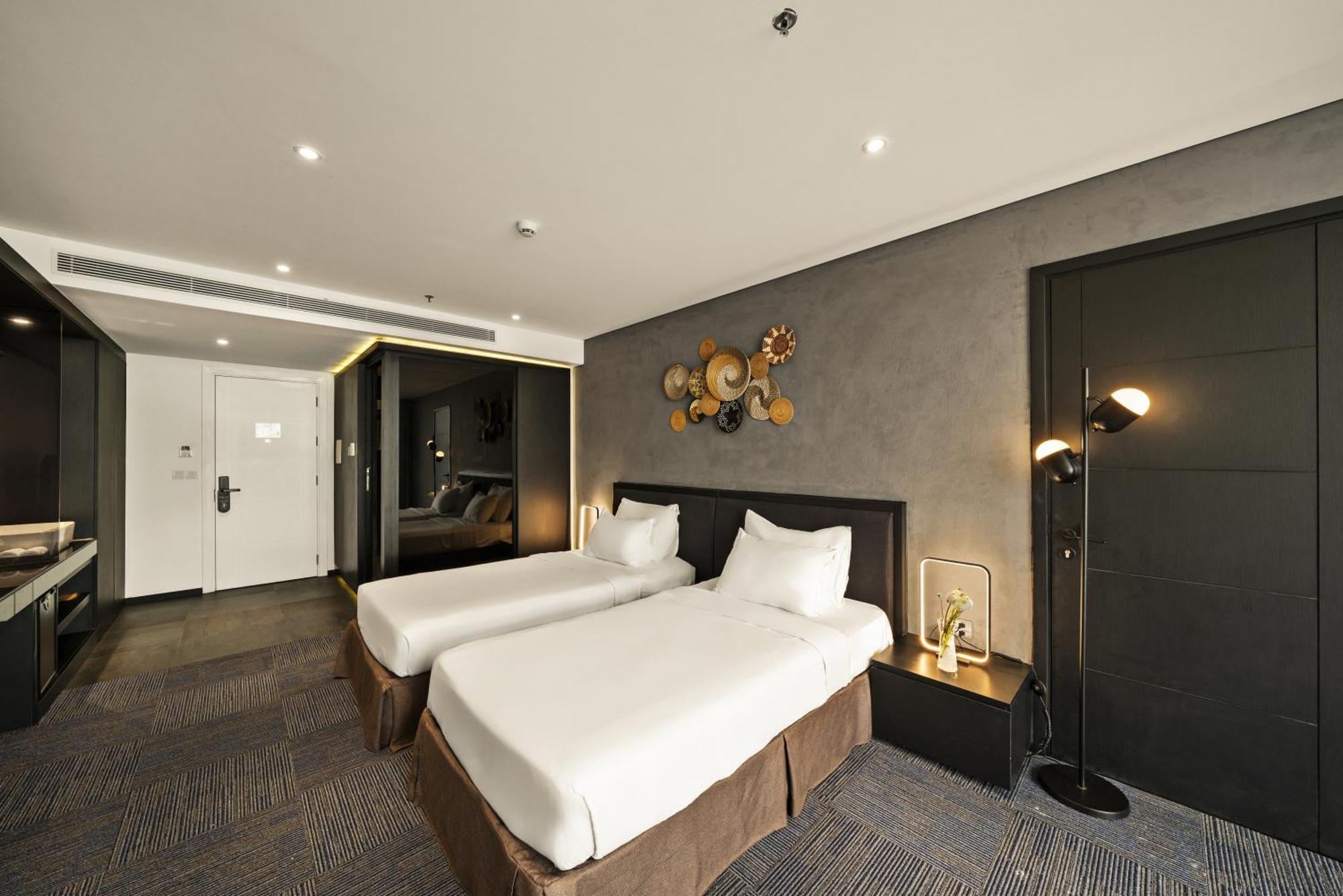 The Code Hotel & Spa Da Nang Esterno foto