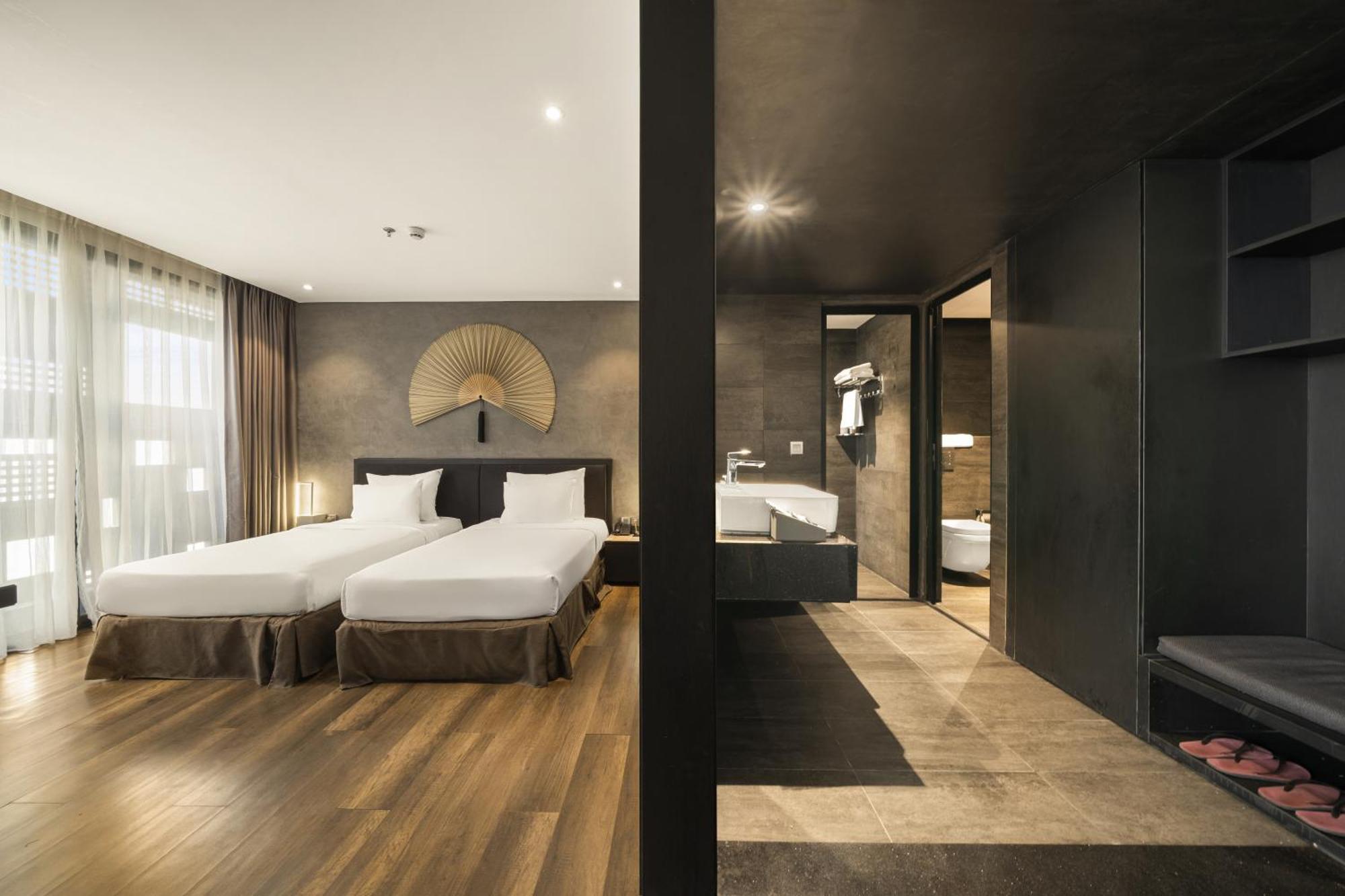 The Code Hotel & Spa Da Nang Esterno foto